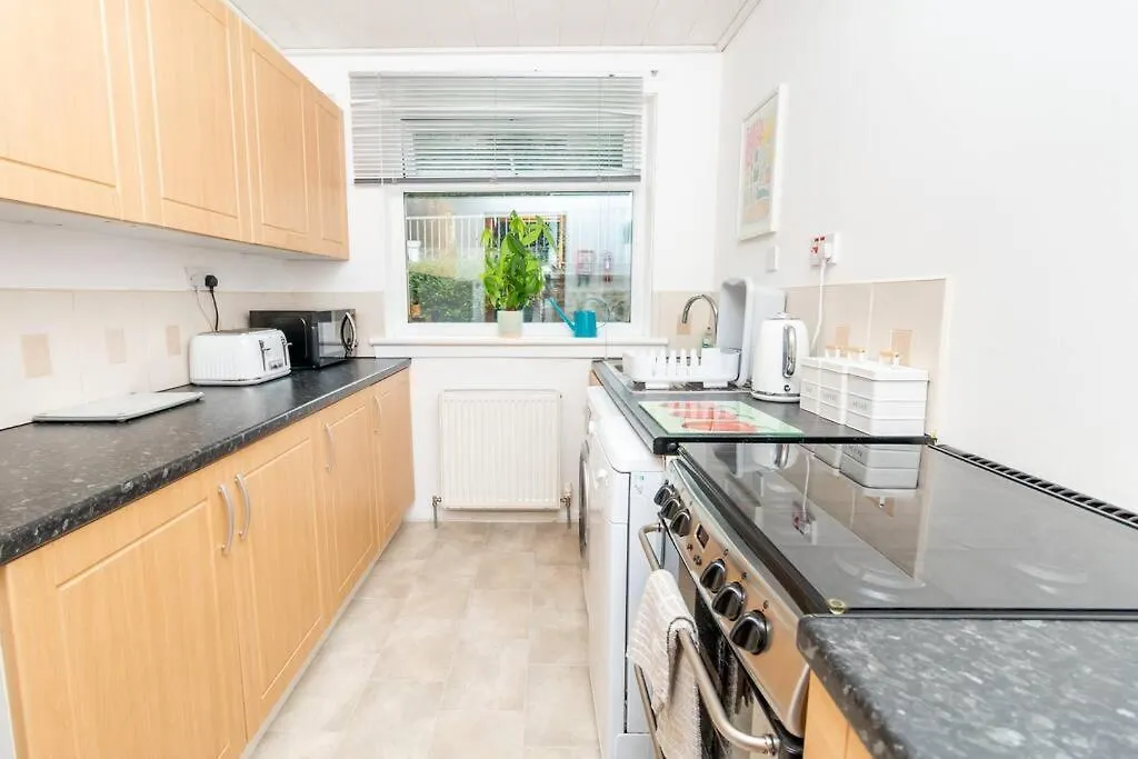'Sunset View' Eclectic & Stylish One Bed Apartment Newport-On-Tay 0*,