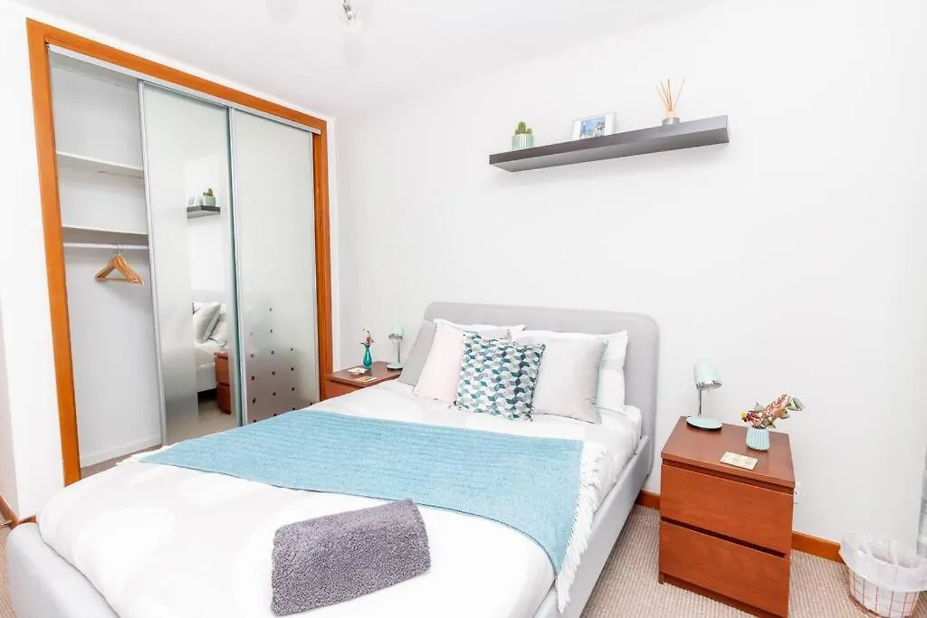 'Sunset View' Eclectic & Stylish One Bed Apartment Newport-On-Tay United Kingdom